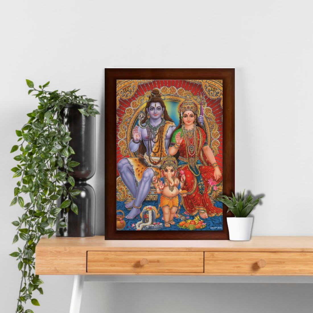 Craft Quest Shiv Parivar | Shiv Parvati (Shiv Shankar, Maa Parvati, Ganesh and Kartikey) Religious Synthetic Photo Frame Sparkle Coated for Home Decorative Items (10 X 14 inch, Brown, Large)