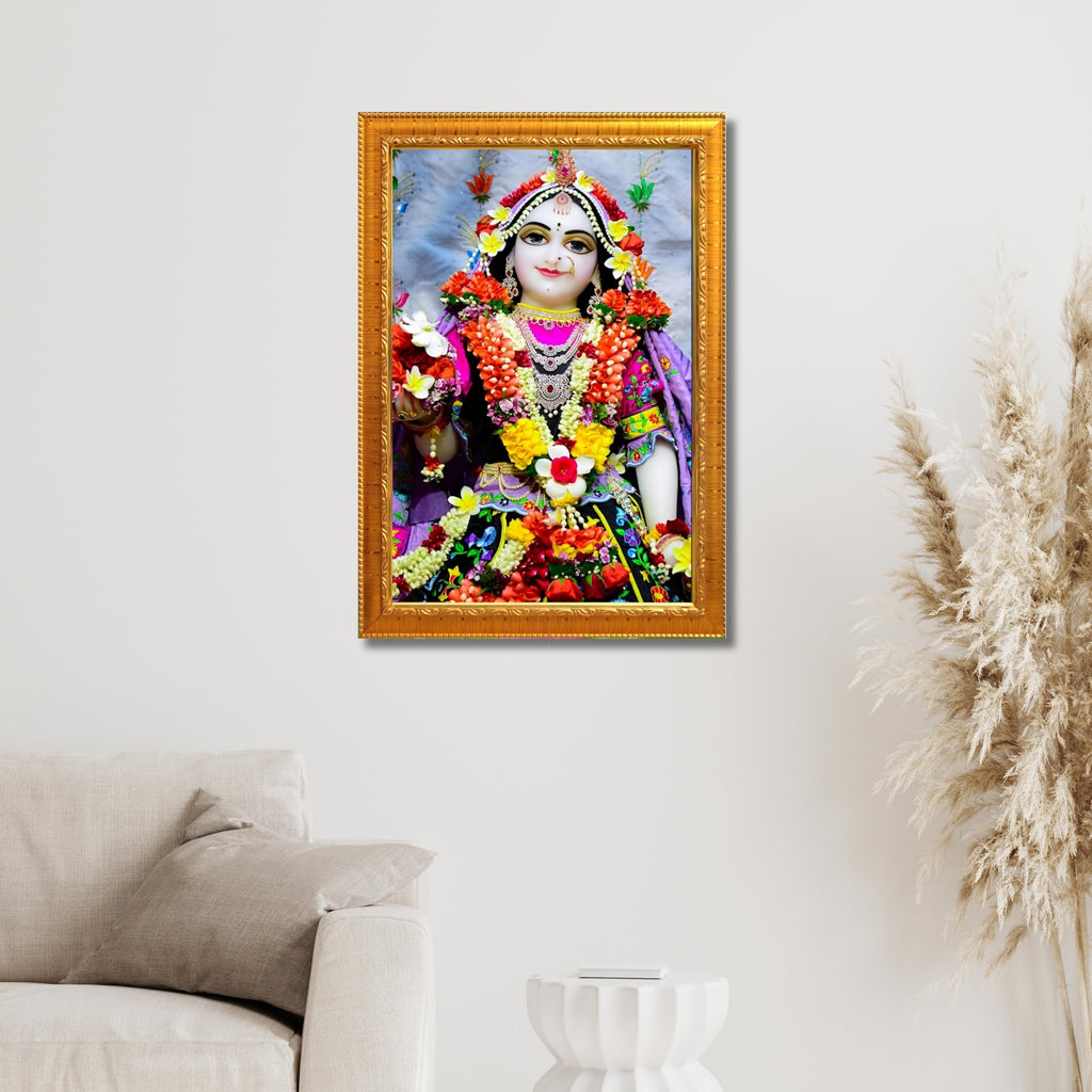 CRAFT QUEST Shri Radha Rani Shringaar Darshan in Vrindavan Frame wooden framed